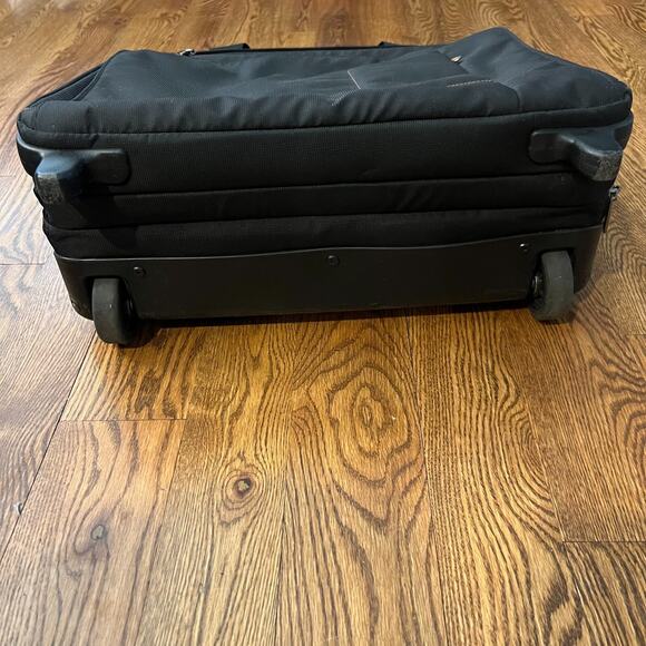 Briggs & Riley Verb Roam VBR460-4 Rolling Case Unisex Black Carry On Luggage - Picture 3 of 14